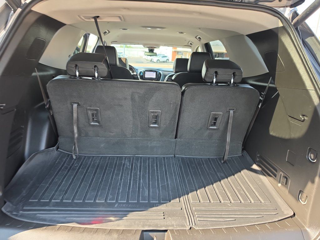 Used 2020 Chevrolet Traverse RS FWD image 21