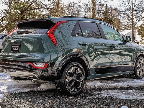 Certified 2024 Kia Niro Wave image 6