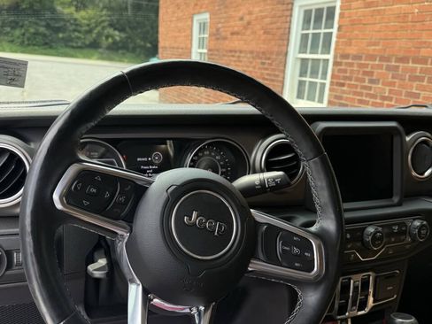 Used 2020 Jeep Gladiator Rubicon AWD/4WD image 7