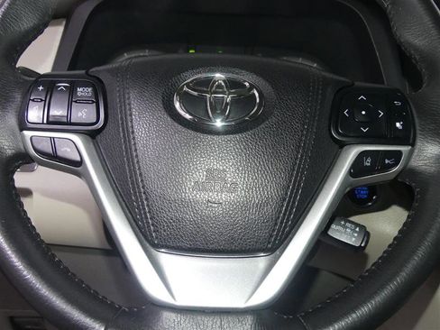 Used 2018 Toyota Sienna XLE Premium image 31