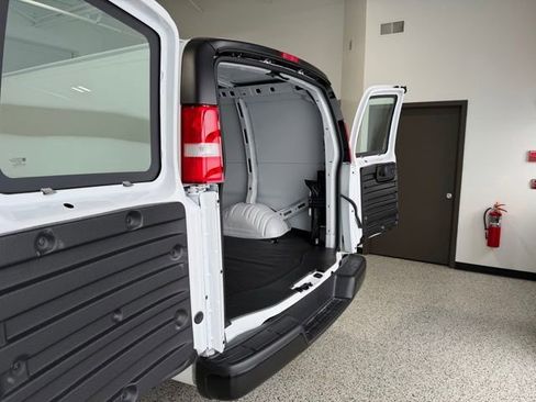 New 2026 Chevrolet Express 2500 Extended w/ Driver Convenience Package RWD image 13