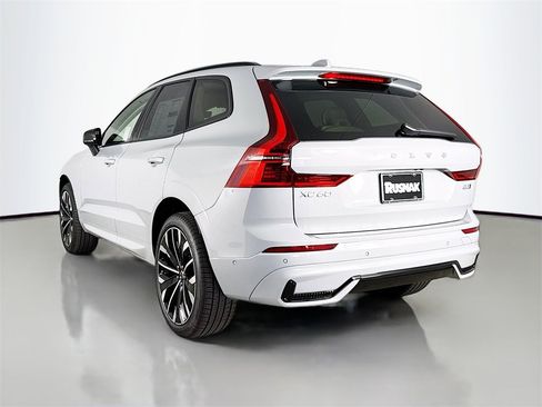 New 2026 Volvo XC60 B5 Ultra w/ Protection Package Premier image 5