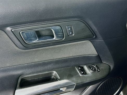 Used 2016 Ford Mustang GT image 24