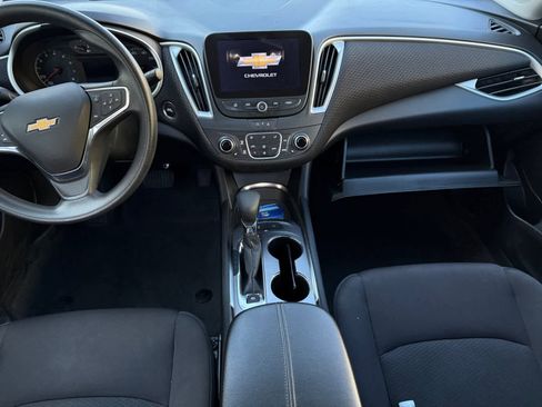 Used 2024 Chevrolet Malibu LT image 11