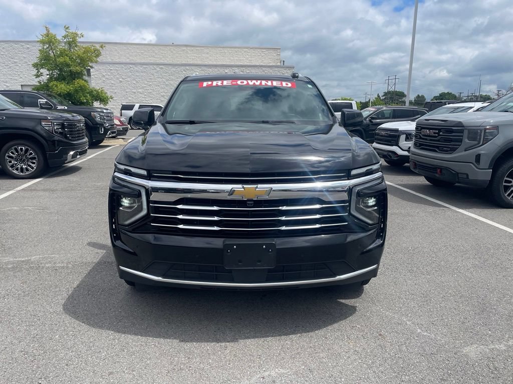 Used 2025 Chevrolet Tahoe LT RWD image 3