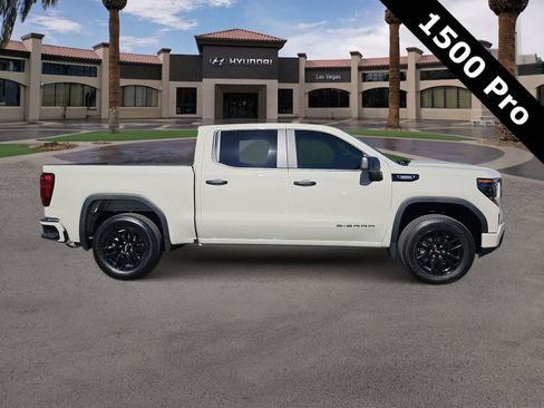 Used 2026 GMC Sierra 1500 Pro w/ Graphite Edition image 9