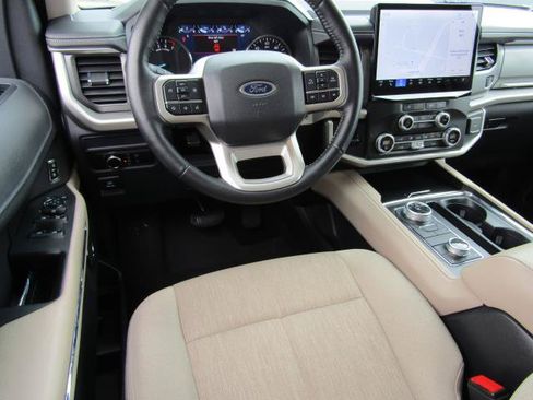 Certified 2024 Ford Expedition XLT AWD/4WD image 2