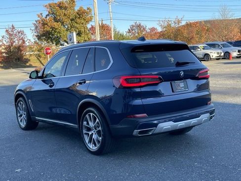 Certified 2022 BMW X5 xDrive40i w/ Climate Comfort Package image 5
