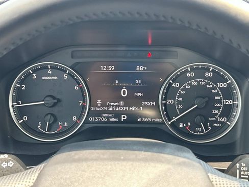 Used 2025 Mitsubishi Outlander SE FWD image 40