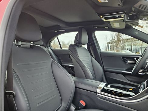 Used 2025 Mercedes-Benz C 300 4MATIC Sedan image 15