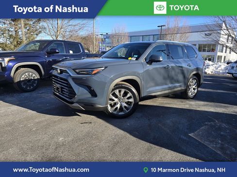 Used 2024 Toyota Grand Highlander Limited image 1