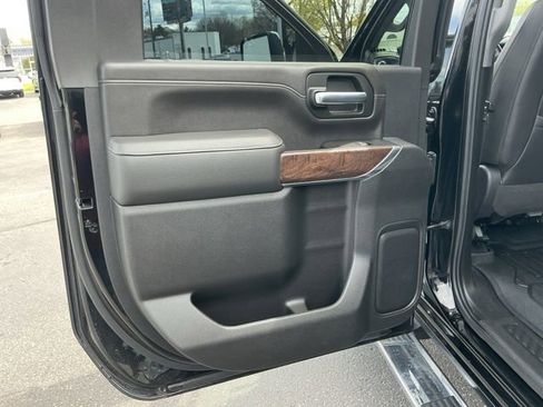 Used 2020 GMC Sierra 3500 Denali AWD/4WD image 17