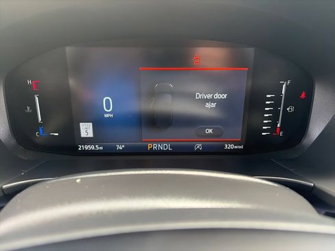 Used 2023 Ford Escape ST-Line w/ Tech Pack #1 AWD/4WD image 18