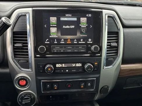 Used 2020 Nissan Titan SL w/ Moonroof Package image 15