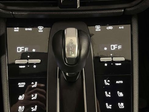 Certified 2023 Porsche Macan S AWD/4WD image 34