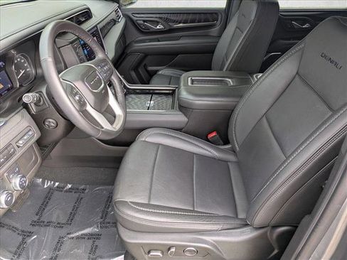 Used 2021 GMC Yukon Denali RWD image 16