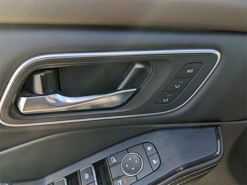 Used 2023 Nissan Rogue Platinum w/ Platinum Premium Package image 20