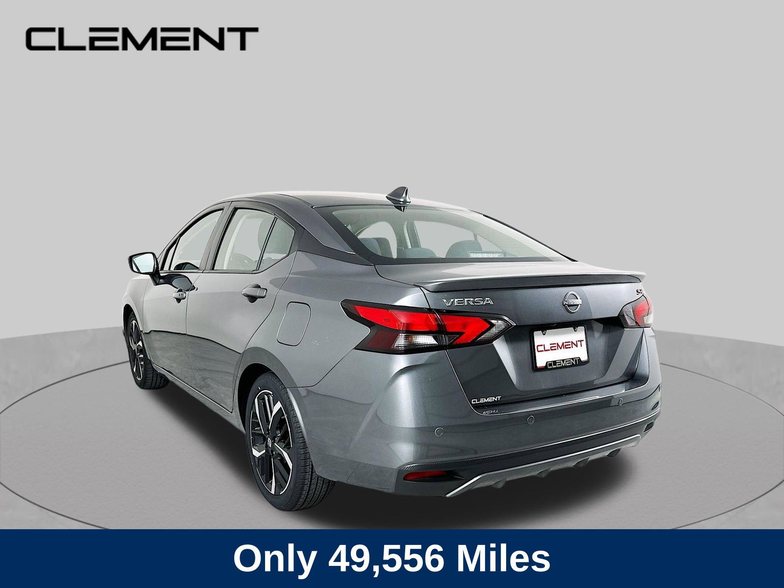 Used 2024 Nissan Versa SR FWD image 8