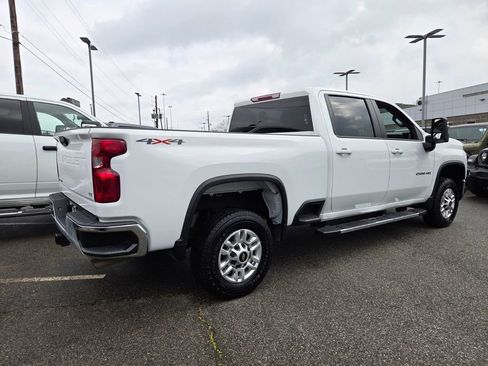 Used 2025 Chevrolet Silverado 2500 LT w/ Convenience Package AWD/4WD image 11