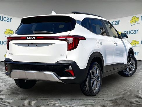 Used 2024 Kia Seltos S AWD/4WD image 6