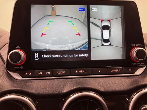 Used 2022 Nissan Sentra SR w/ SR Premium Package image 26