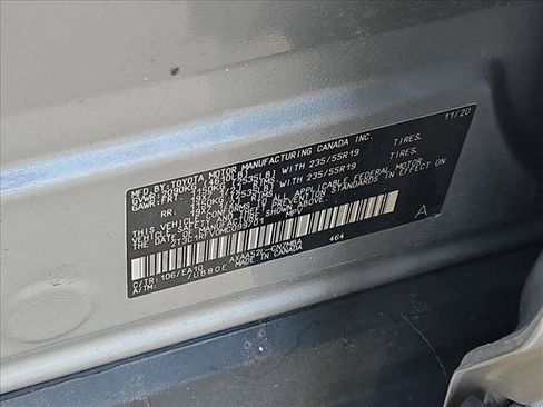 Used 2021 Toyota RAV4 XLE Premium FWD image 22
