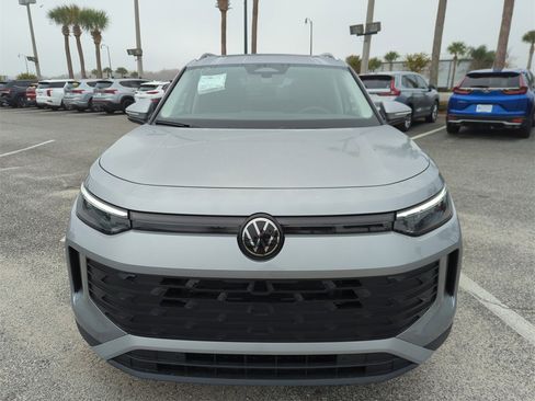 New 2026 Volkswagen Tiguan SE image 15