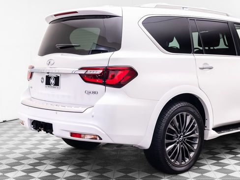 Used 2023 INFINITI QX80 Sensory w/ All-Season Package AWD/4WD image 38