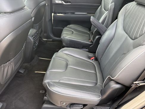 Used 2024 Hyundai Palisade Limited AWD/4WD image 30