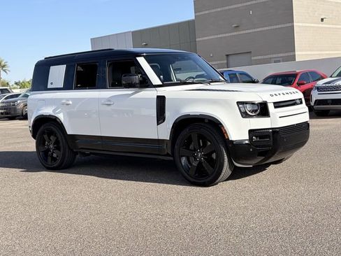 Used 2023 Land Rover Defender 110 X-Dynamic SE AWD/4WD image 5