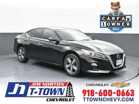 Used 2022 Nissan Altima 2.5 SL image 1