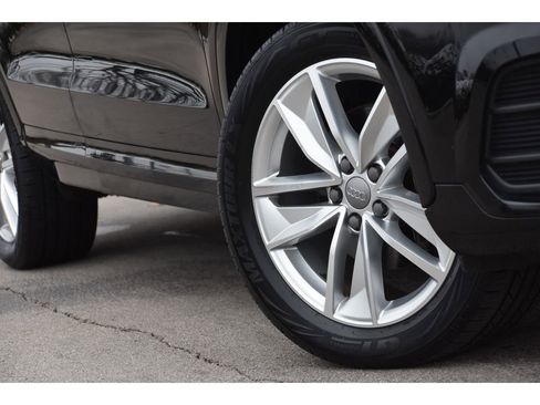 Used 2017 Audi Q3 2.0T Premium image 9