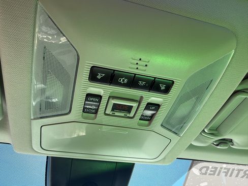 Certified 2019 Toyota RAV4 XLE AWD/4WD image 17