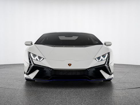 Used 2023 Lamborghini Huracan Tecnica RWD image 10