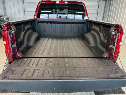 Used 2025 RAM 1500 Laramie AWD/4WD image 16