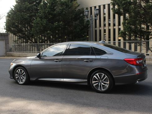 Used 2020 Honda Accord EX-L image 9