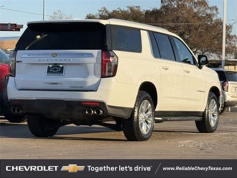Used 2023 Chevrolet Suburban Premier image 6