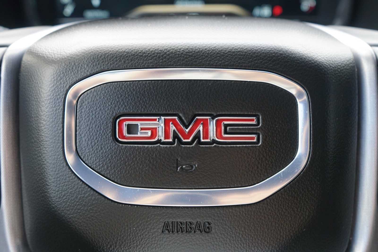 Used 2024 GMC Yukon XL SLT w/ SLT Premium Package AWD/4WD image 13