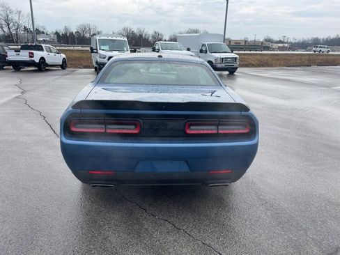 Used 2021 Dodge Challenger R/T w/ Blacktop Package image 9