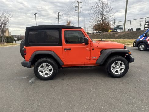 Certified 2020 Jeep Wrangler Sport image 11