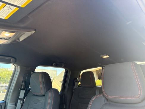 Used 2025 Nissan Frontier PRO-4X AWD/4WD image 10