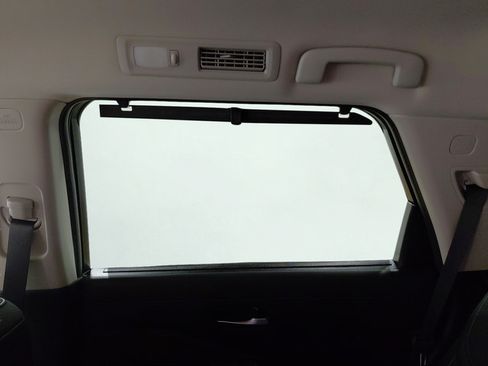 Used 2025 Nissan Pathfinder SL AWD/4WD image 27