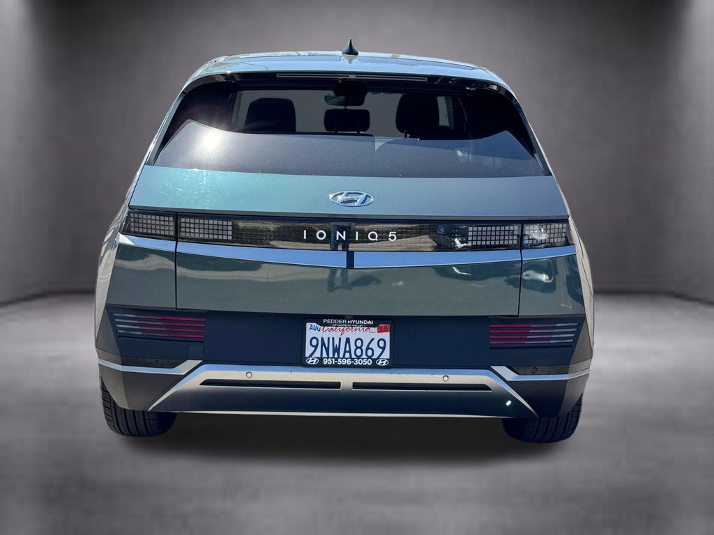 Certified 2024 Hyundai Ioniq 5 SE RWD image 5