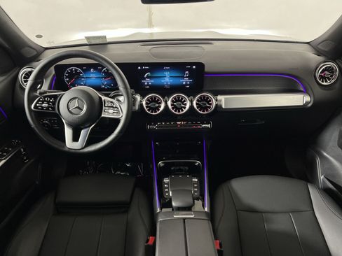 Used 2022 Mercedes-Benz GLB 250 4MATIC image 22