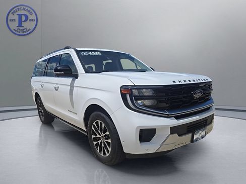 Used 2025 Ford Expedition Max Platinum AWD/4WD image 1