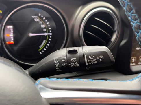 Used 2022 Jeep Wrangler Unlimited Rubicon 4xe image 14