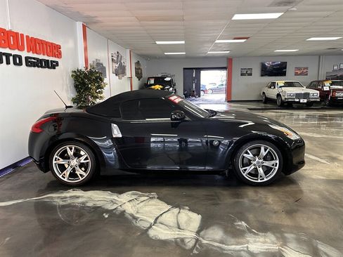 Used 2012 Nissan 370Z Touring w/ Sport Pkg image 15