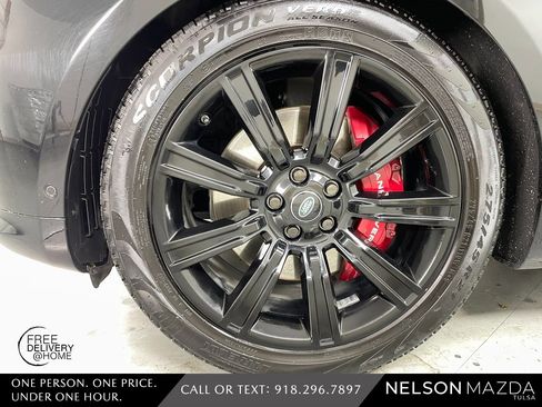 Used 2018 Land Rover Range Rover Sport HSE Dynamic image 11