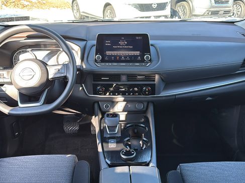 Certified 2023 Nissan Rogue SV image 5