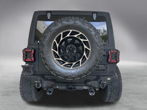 Used 2021 Jeep Wrangler Unlimited Rubicon AWD/4WD image 39